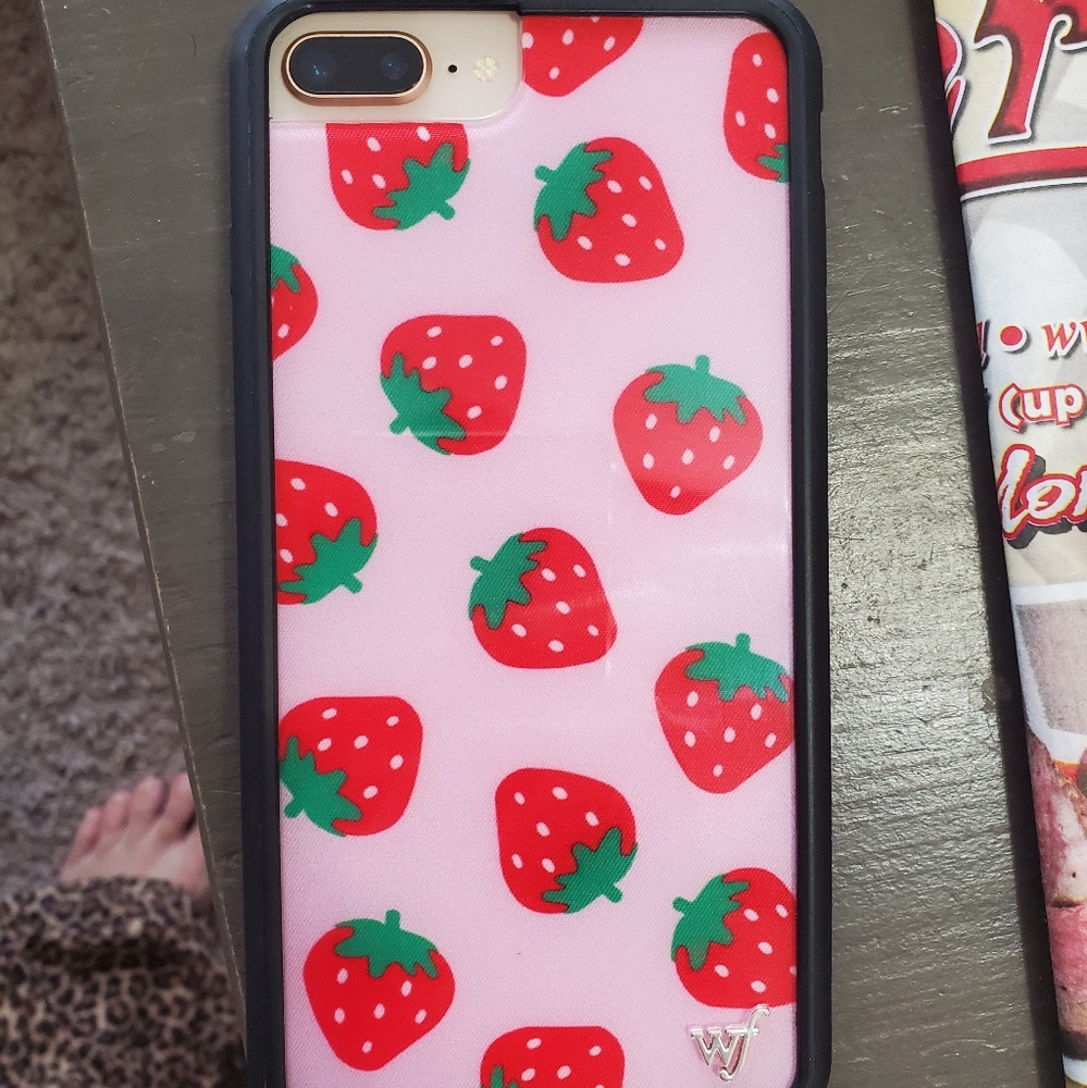 Wildflower strawberry case for iphone 7plus/8plus